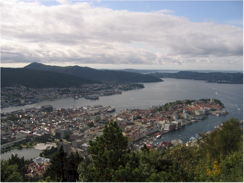 view of bergen from floyen